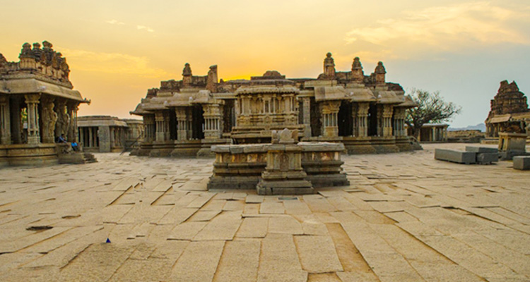 hampis-vittala-temple-of-mysterious-musical-pillars-Hampi Vittala Mandir